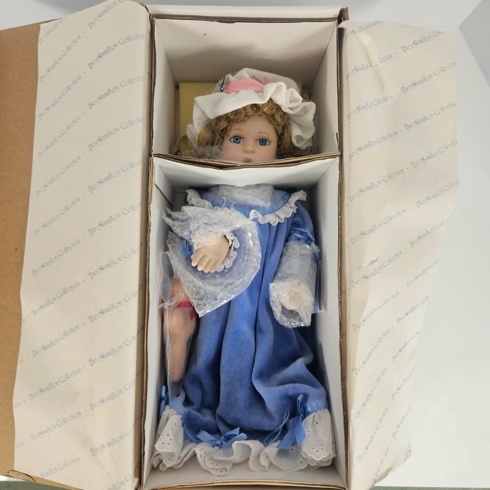 The Hamilton Collection Sandra Kuck A Kiss Goodnight Porcelain Doll 1993 Vintage